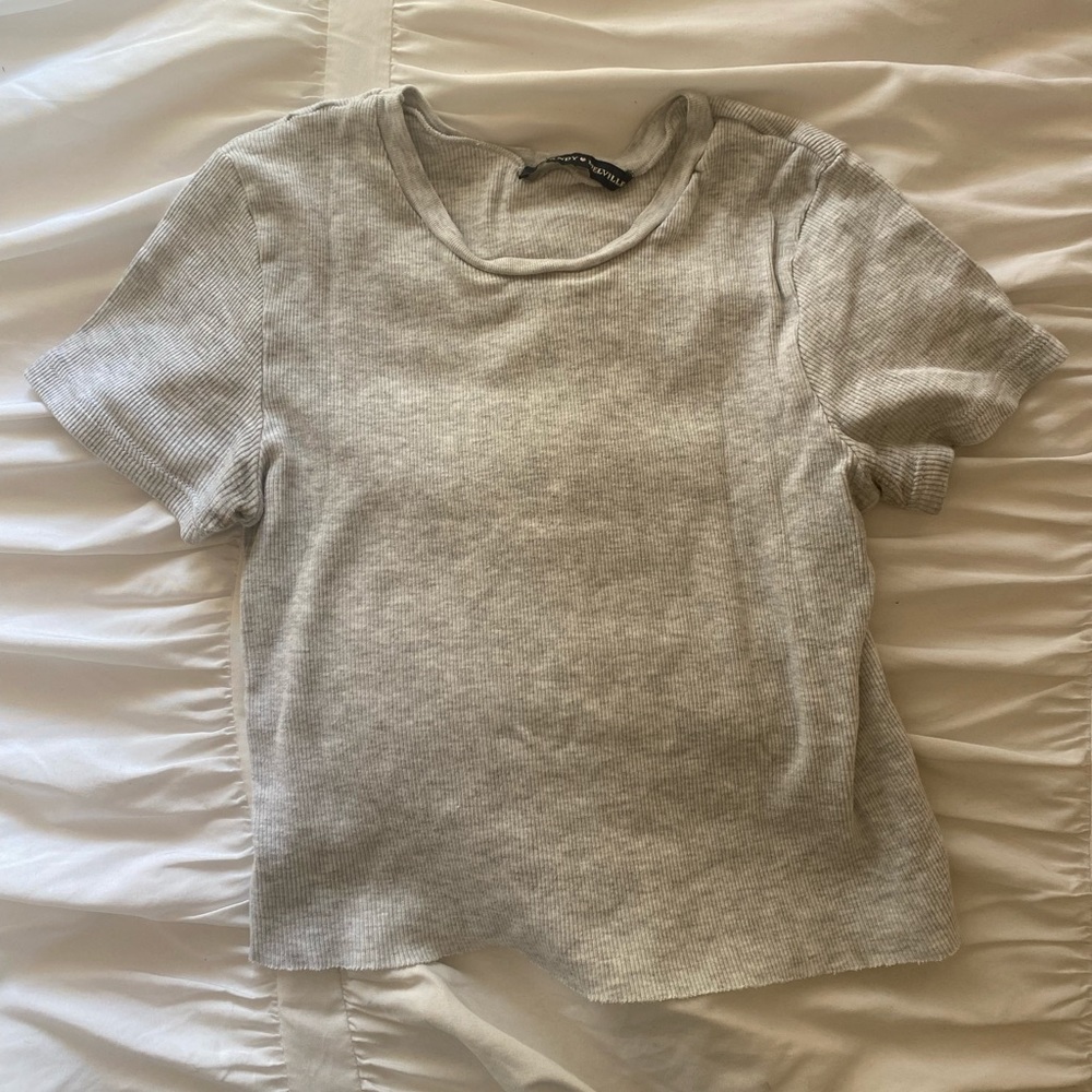 Brandy Melville Heather grey ribbed baby tee shirt